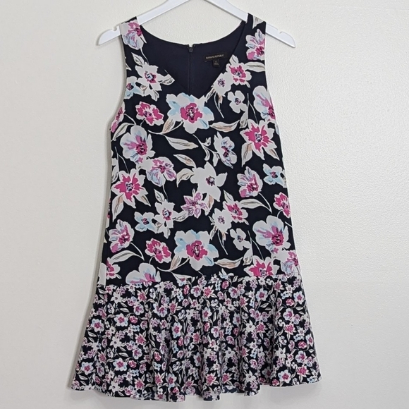 Banana Republic Dress 2 Floral Blue Pink Shift Drop Waist Flounce Hem - Picture 1 of 10